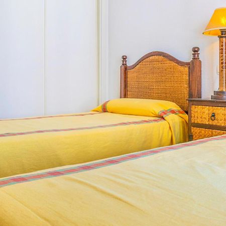 Lovely Apartment In Marbella With Kitchenette Экстерьер фото