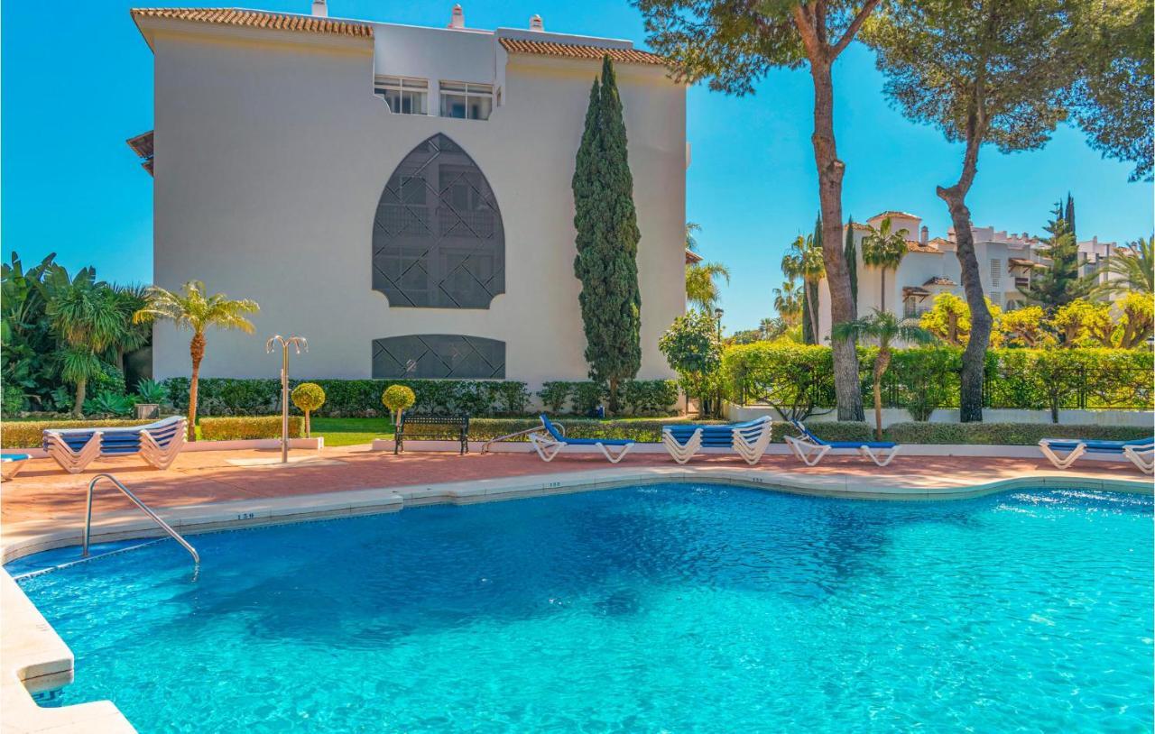 Lovely Apartment In Marbella With Kitchenette Экстерьер фото