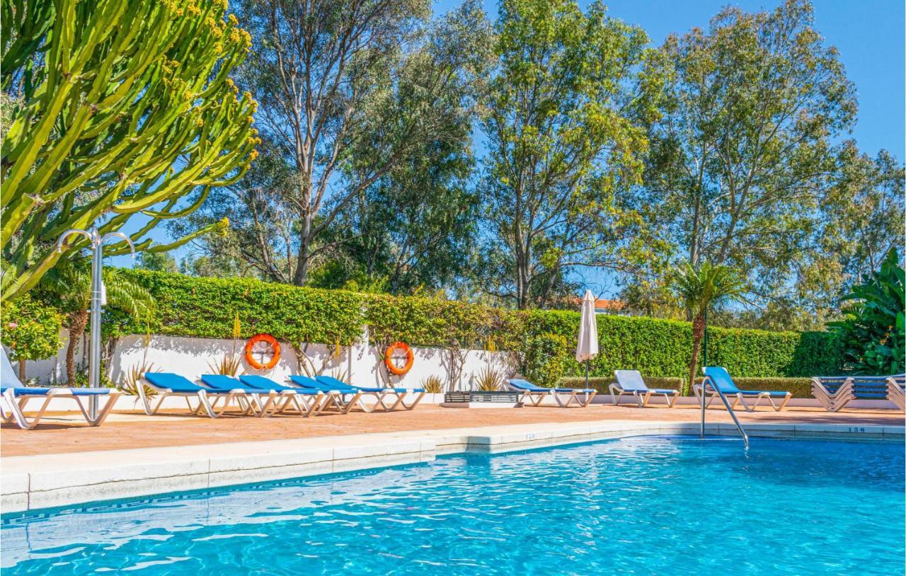 Lovely Apartment In Marbella With Kitchenette Экстерьер фото