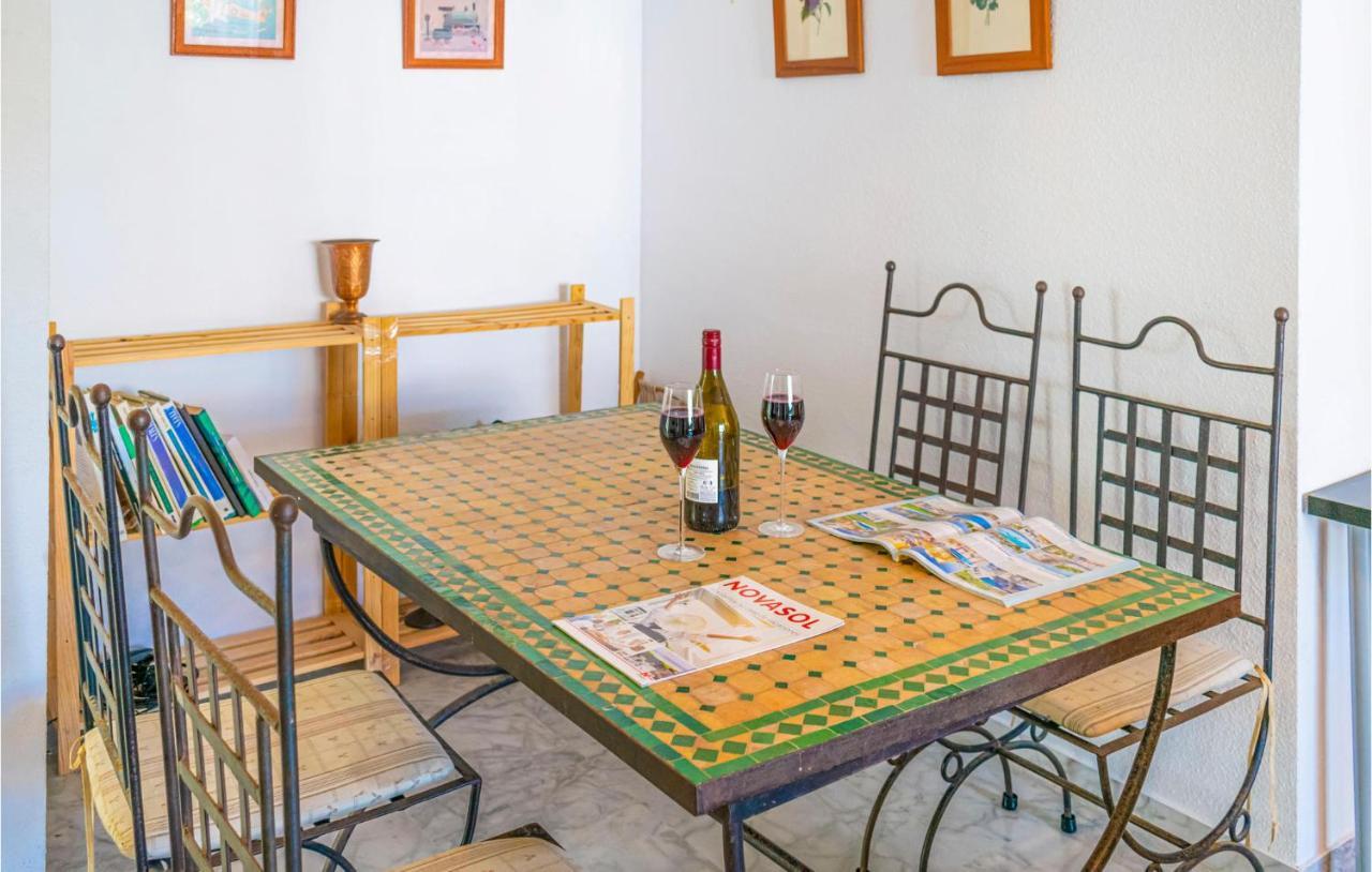 Lovely Apartment In Marbella With Kitchenette Экстерьер фото