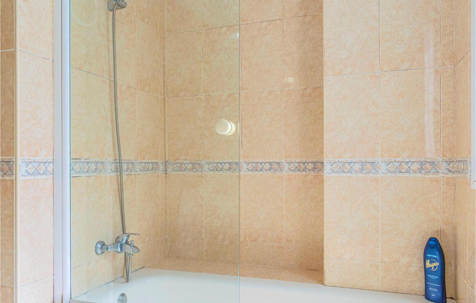 Lovely Apartment In Marbella With Kitchenette Экстерьер фото